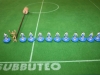 Die Hertha-Mannschaft in Aufstellung. Hier nicht zu sehen: Auf dem Rücken stehen sogar die Namen der Spieler.