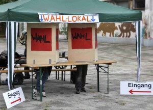 Wahllokale können auch im Freien aufgestellt werden. Archiv-Foto: U18-Netzwerk