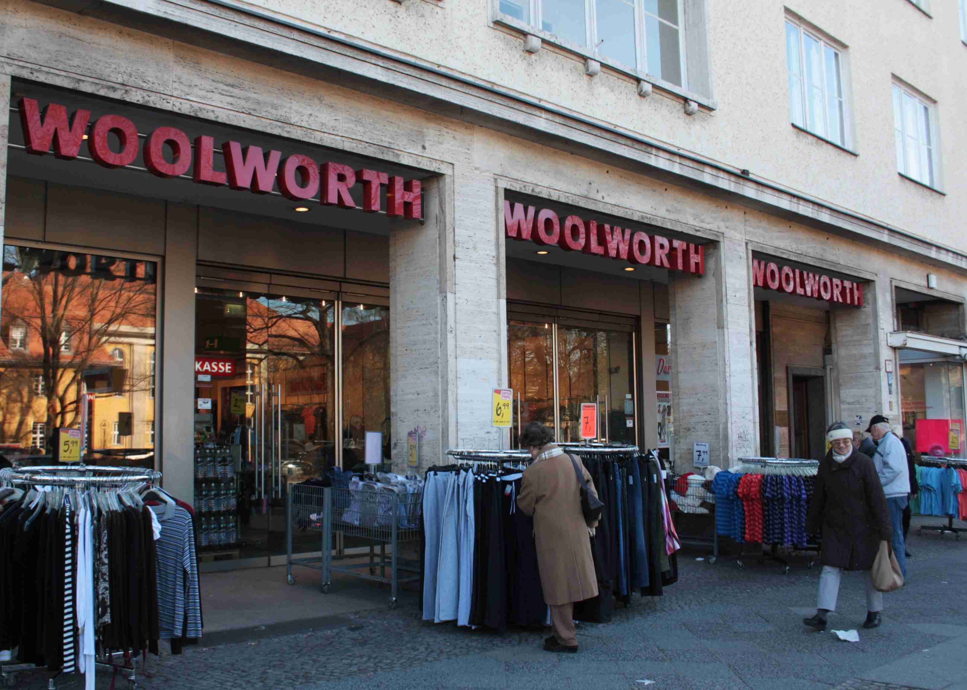 Woolworth will zurück nach Steglitz: Warenhauskette sucht nach Standort