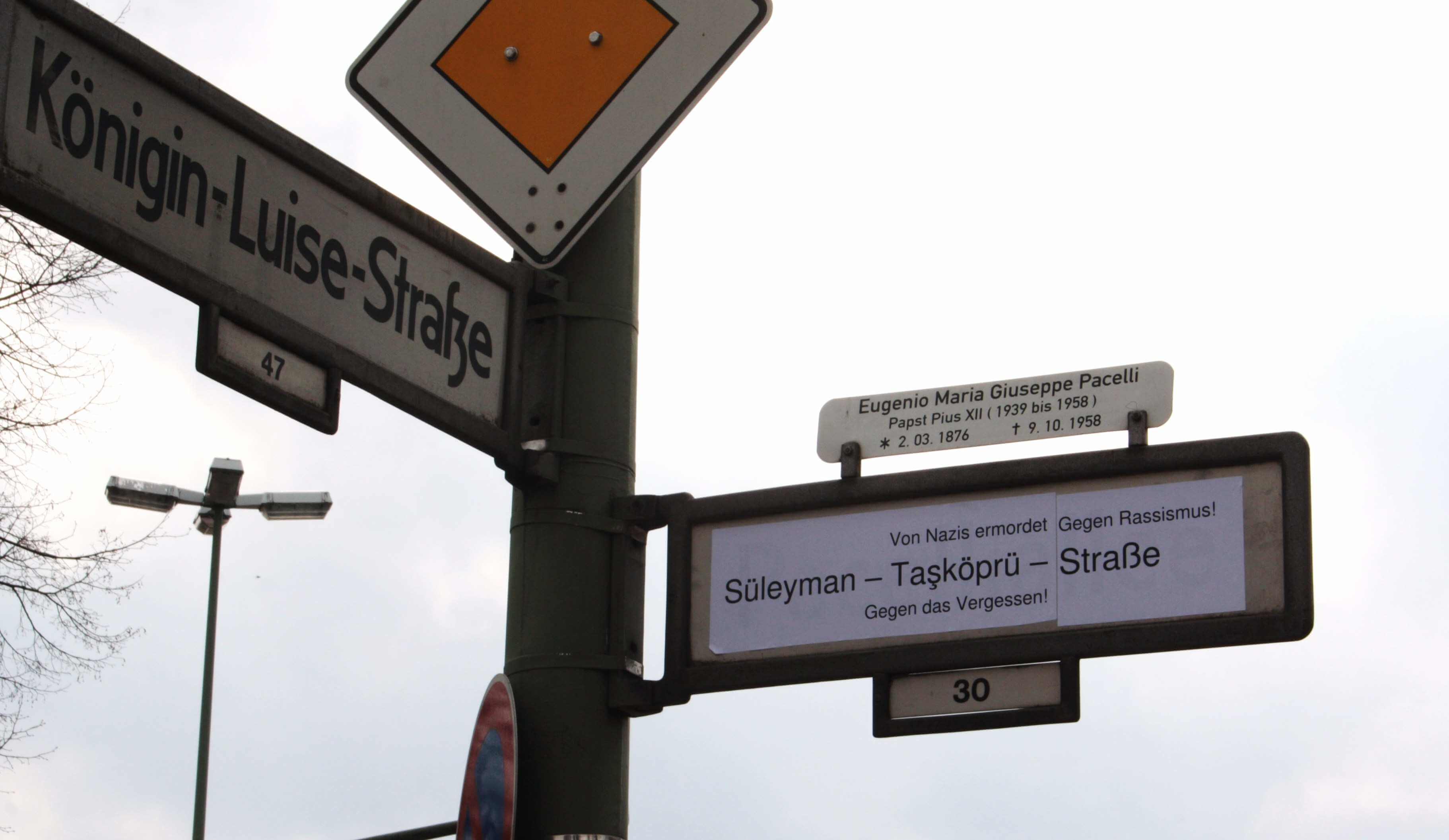 Pacelliallee heißt Süleyman-Taşköprü-Straße: Unbekannte erinnern an NSU-Mordopfer