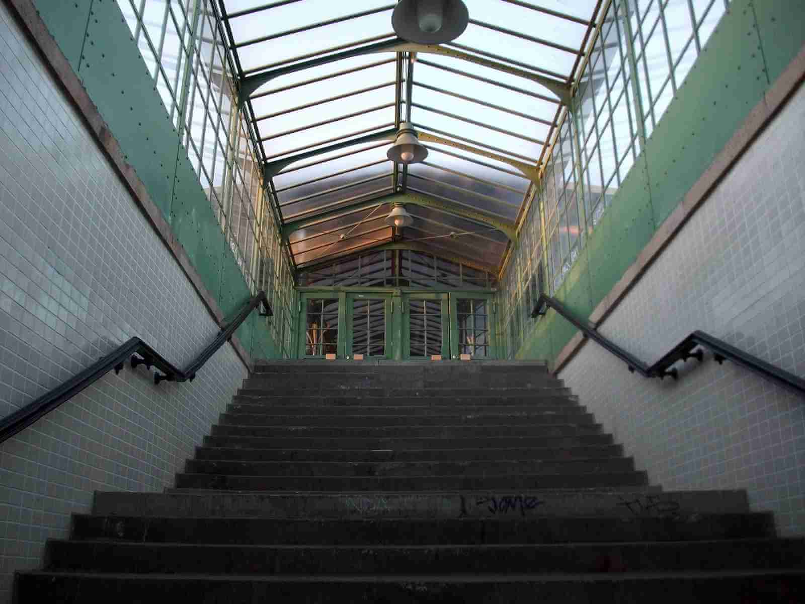 Unterführung am S-Bahnhof Nikolassee soll barrierefrei werden