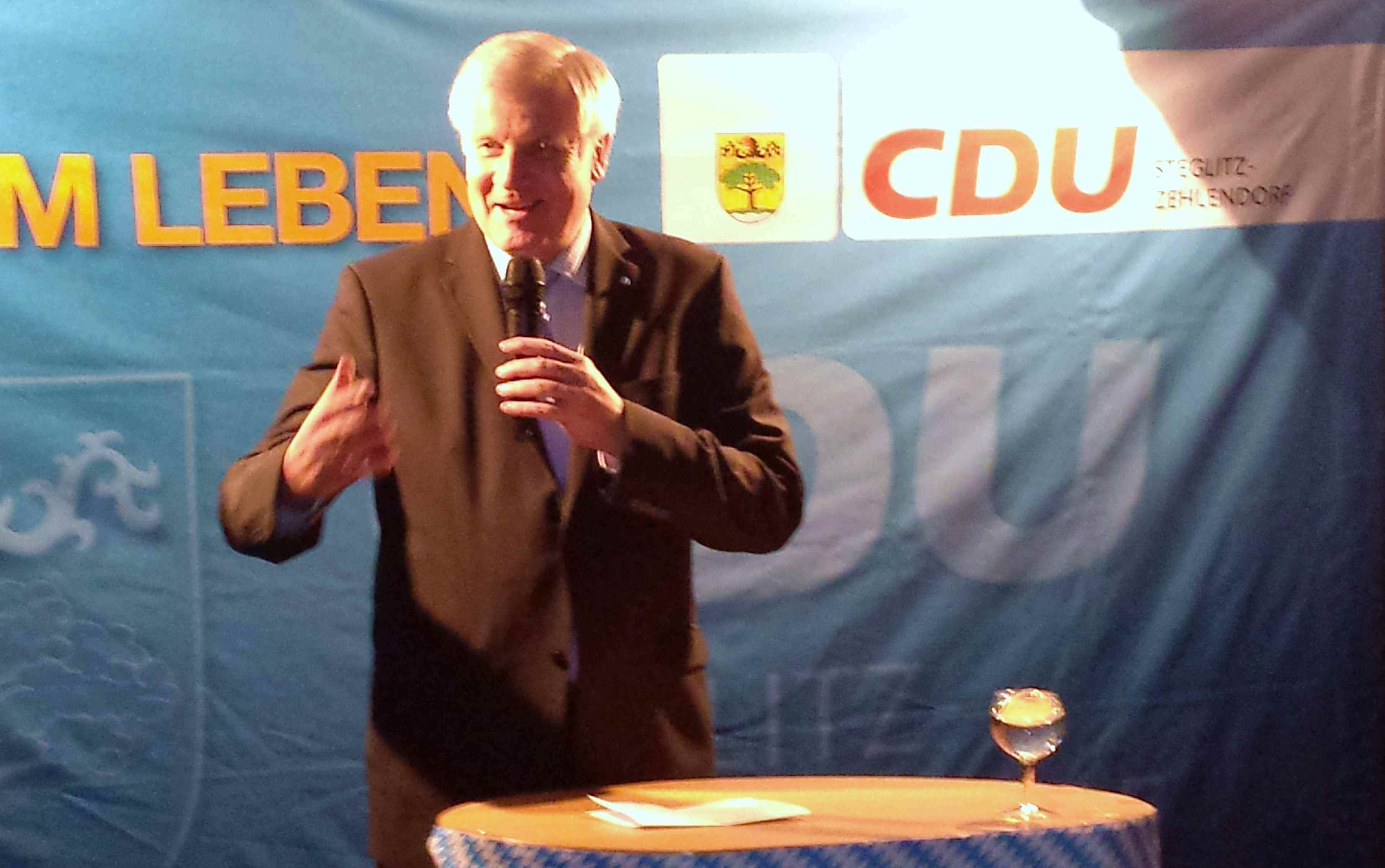 Mia san Mir:  Horst Seehofer auf Stippvisite in der Fischerhütte