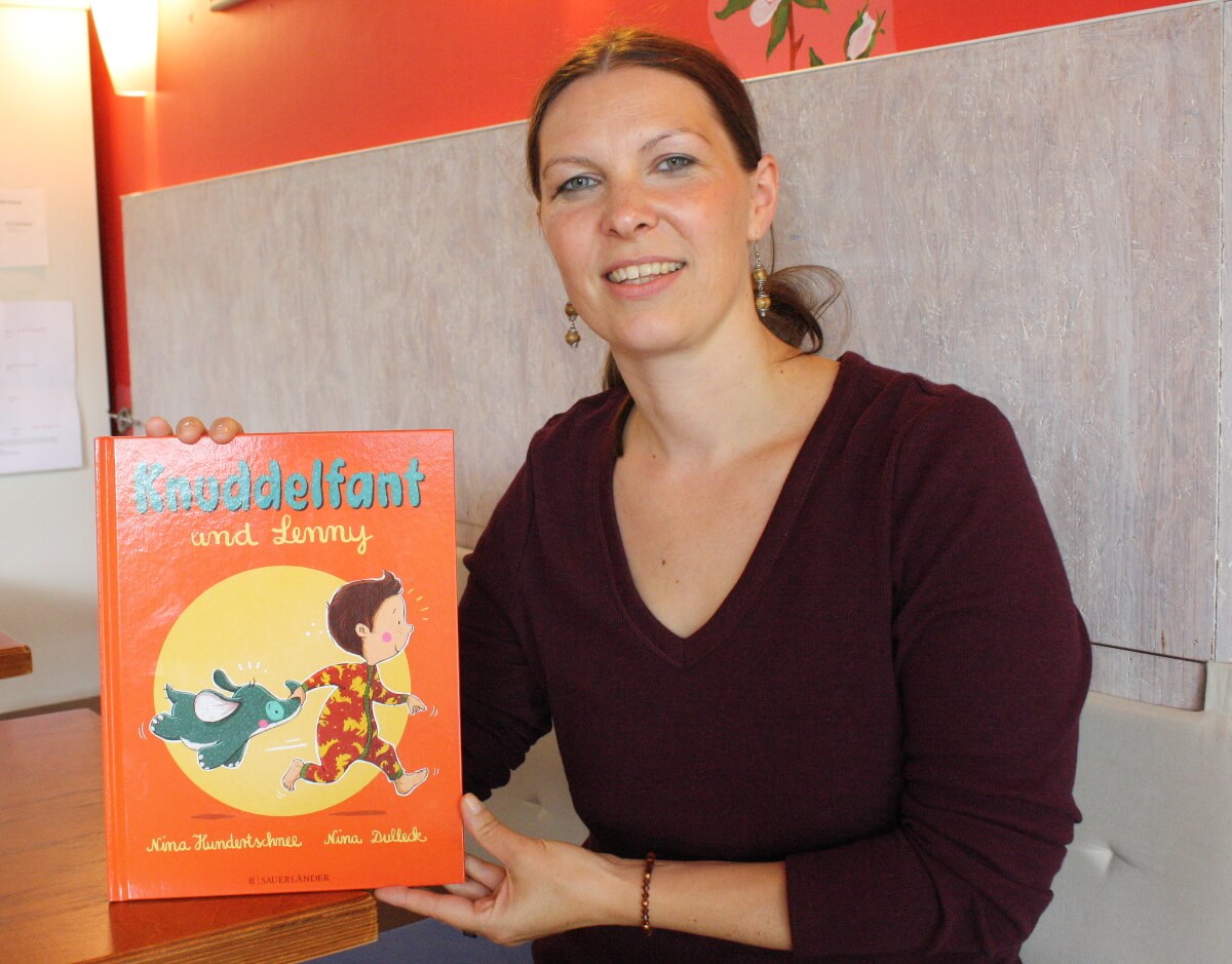 Nina wartet lange: Lankwitzerin Nina Hundertschnee veröffentlichte ihr erstes Kinderbuch