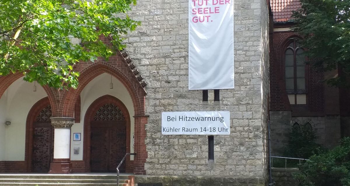 „Kühle Räume“ in der Dreifaltigkeitskirche Lankwitz