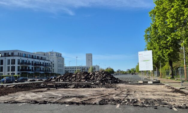 Platz des 4. Juli: Anwohner kritisieren Reduzierung von Parkplätzen